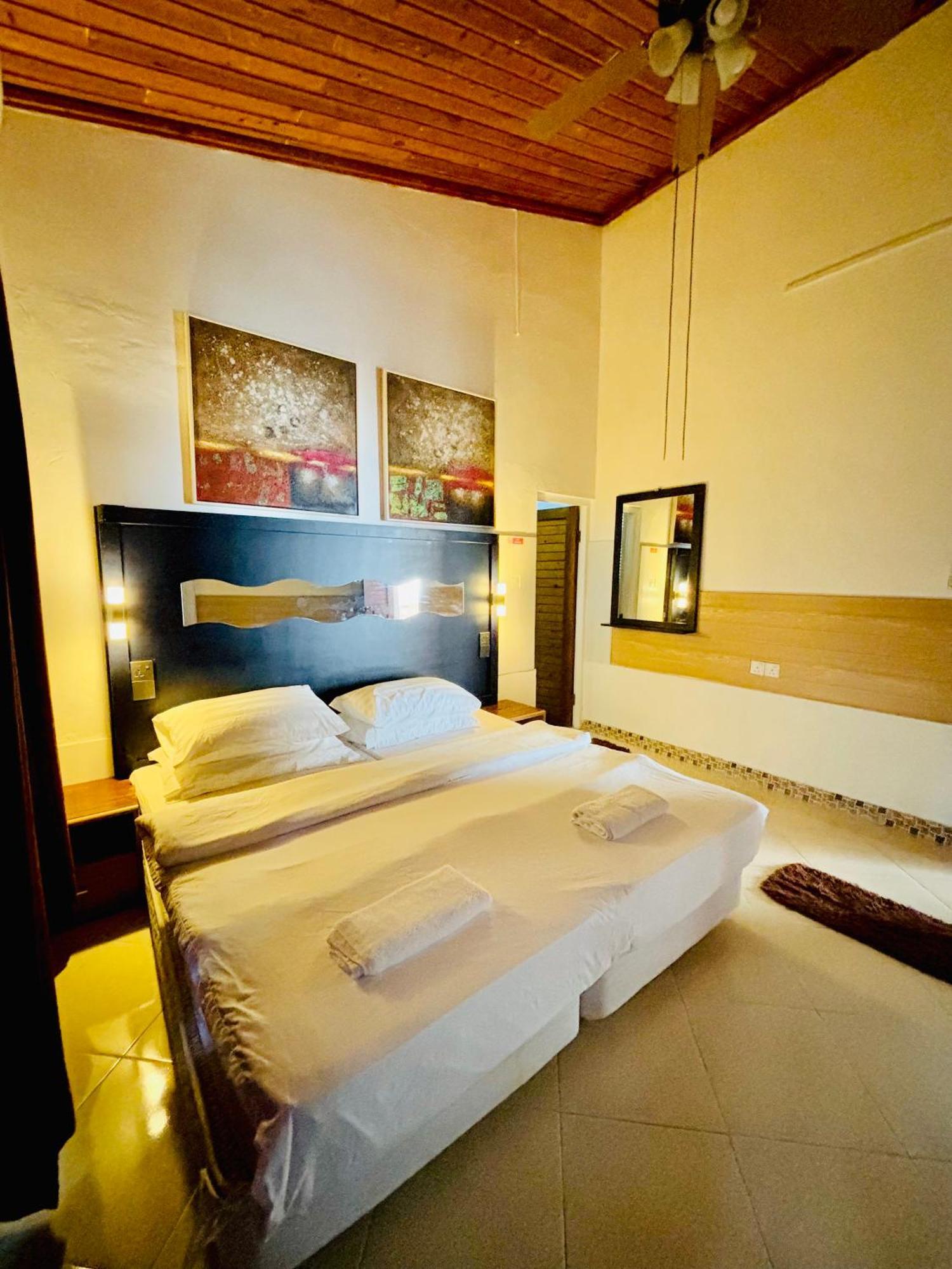 Aloha Inn Himmafushi Exterior photo